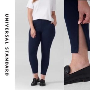 Universal Standard Pocket Moro Signature Ponte Stretch Pull On Ankle Zip Pant M